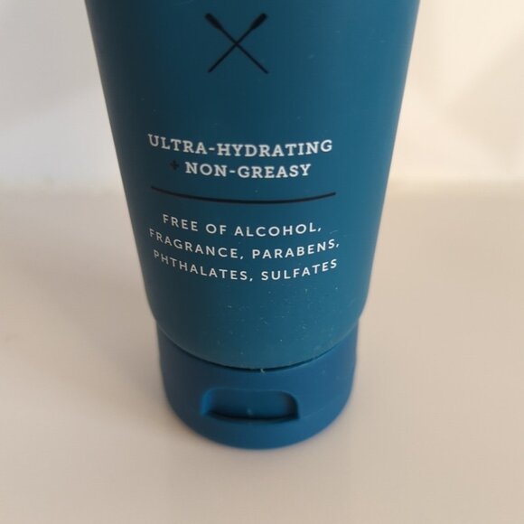 Oars + Alps Natural Face Moisturizer + Eye Cream - Picture 2 of 3